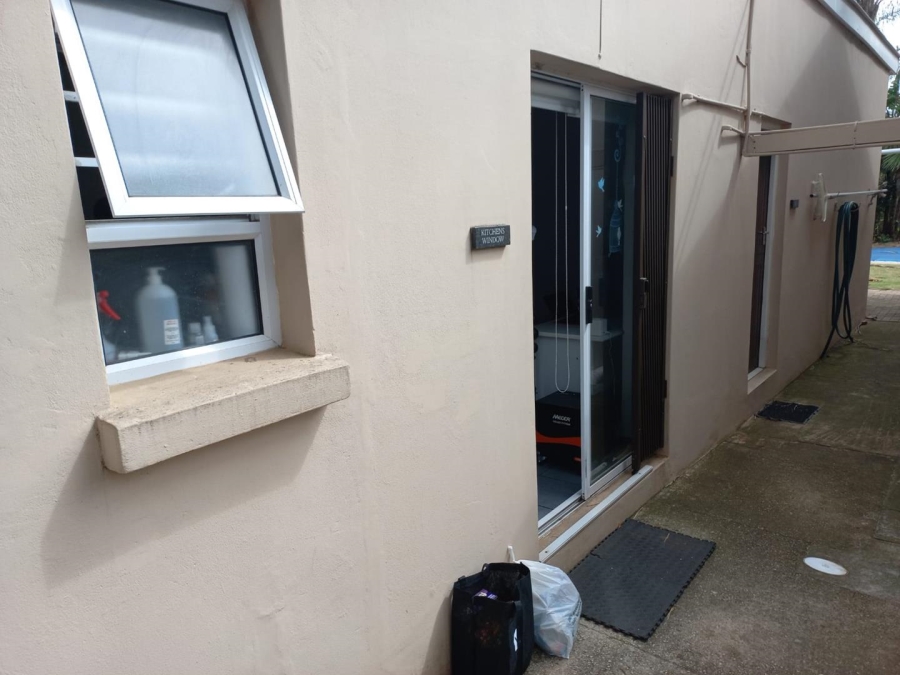 To Let 1 Bedroom Property for Rent in Summerstrand Eastern Cape